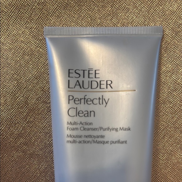 Estee Lauder Multi-Action Foam Cleanser/Clarifying Mask - Picture 3 of 9